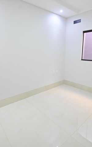 Casa à venda com 132m², 3 quartos e 4 vagas Casa à venda com 132m², 3 quartos e 4 vagasQuarto 1