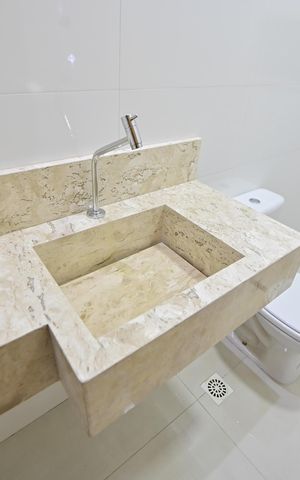 Casa à venda com 132m², 3 quartos e 4 vagas Casa à venda com 132m², 3 quartos e 4 vagasBanheiro