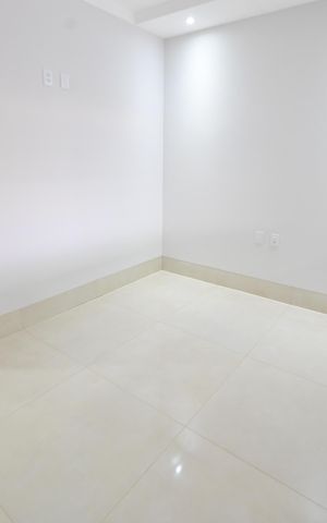 Casa à venda com 132m², 3 quartos e 4 vagas Casa à venda com 132m², 3 quartos e 4 vagasQuarto 2