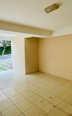 Casa de condomínio à venda com 210m², 3 quartos e 3 vagas Casa de condomínio à venda com 210m², 3 quartos e 3 vagasGaragem