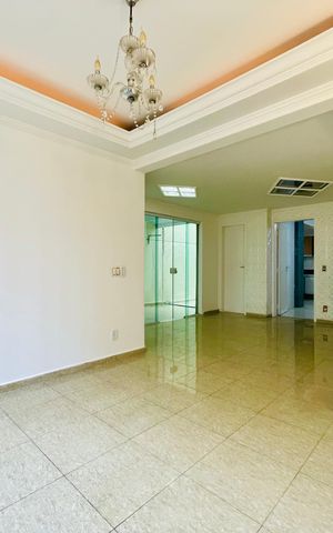 Casa de condomínio à venda com 210m², 3 quartos e 3 vagas Casa de condomínio à venda com 210m², 3 quartos e 3 vagasSala