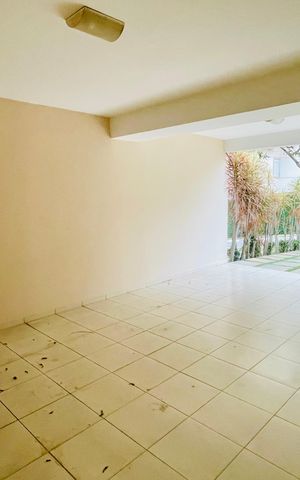 Casa de condomínio à venda com 210m², 3 quartos e 3 vagas Casa de condomínio à venda com 210m², 3 quartos e 3 vagasGaragem