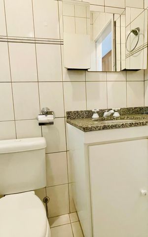 Casa de condomínio à venda com 210m², 3 quartos e 3 vagas Casa de condomínio à venda com 210m², 3 quartos e 3 vagasBanheiro Suíte