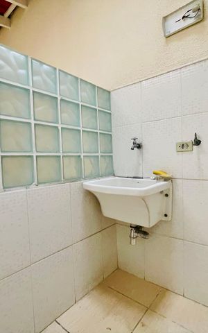 Casa de condomínio à venda com 210m², 3 quartos e 3 vagas Casa de condomínio à venda com 210m², 3 quartos e 3 vagasÁrea de Serviço