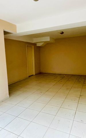 Casa de condomínio à venda com 210m², 3 quartos e 3 vagas Casa de condomínio à venda com 210m², 3 quartos e 3 vagasGaragem