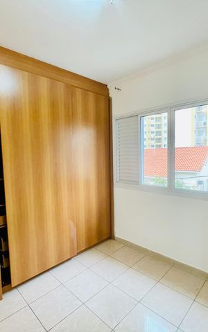 Casa de condomínio à venda com 210m², 3 quartos e 3 vagas Casa de condomínio à venda com 210m², 3 quartos e 3 vagasSuíte