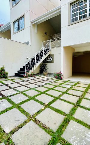 Casa de condomínio à venda com 210m², 3 quartos e 3 vagas Casa de condomínio à venda com 210m², 3 quartos e 3 vagasGaragem