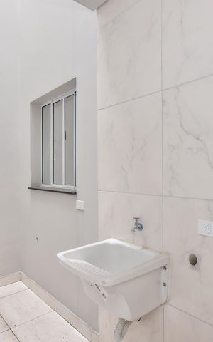 Casa de condomínio à venda com 80m², 2 quartos e 2 vagasÁrea de Serviço