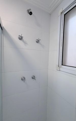 Apartamento à venda com 49m², 2 quartos e 1 vaga Apartamento à venda com 49m², 2 quartos e 1 vagaBanheiro