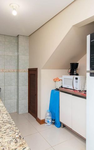 Casa à venda com 154m², 3 quartos e 2 vagasCozinha e Área de Serviço