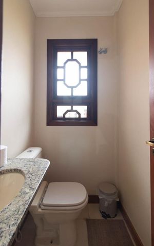 Casa à venda com 154m², 3 quartos e 2 vagasLavabo