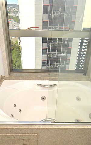 Apartamento à venda com 70m², 2 quartos e 2 vagasBanheiro da Suíte - Banheira