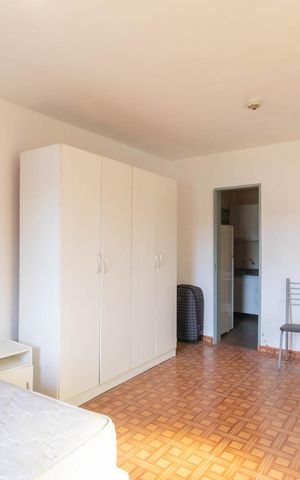 Casa à venda com 250m², 5 quartos e 1 vagaQuarto de Serviço