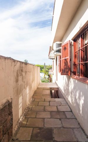 Casa à venda com 250m², 5 quartos e 1 vagaÁrea Externa