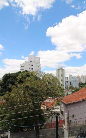 Casa à venda com 120m², 3 quartos e 2 vagasQuarto 1 - Varanda