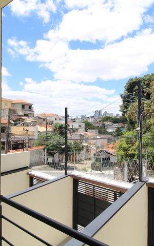Casa à venda com 120m², 3 quartos e 2 vagasSala - Varanda