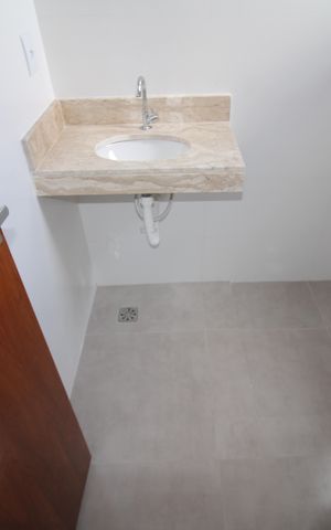 Casa à venda com 120m², 3 quartos e 2 vagasQuarto 1 - Banheiro