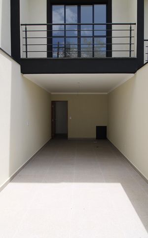 Casa à venda com 120m², 3 quartos e 2 vagasGaragem