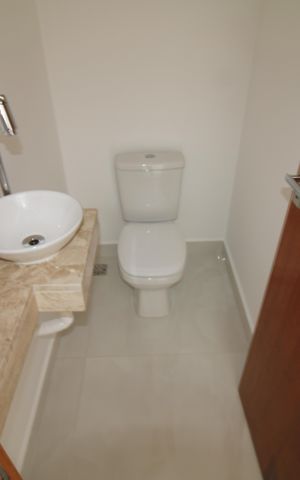 Casa à venda com 120m², 3 quartos e 2 vagasLavabo