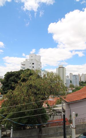 Casa à venda com 120m², 3 quartos e 2 vagasQuarto 1 - Varanda