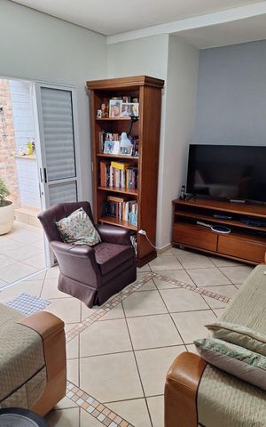Casa à venda com 148m², 3 quartos e 2 vagas Casa à venda com 148m², 3 quartos e 2 vagasQuarto 1