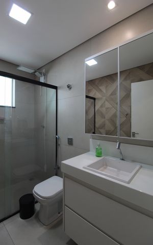 Casa à venda com 504m², 8 quartos e 7 vagasBanheiro da Suíte 1 - Casa 2