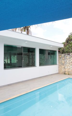 Casa à venda com 504m², 8 quartos e 7 vagasPiscina