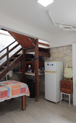 Casa à venda com 504m², 8 quartos e 7 vagasÁrea de Serviço 