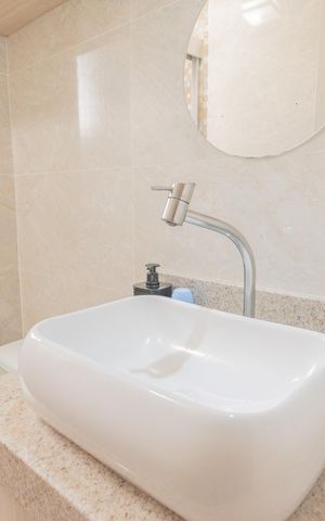 Apartamento para alugar com 55m², 2 quartos e 1 vaga Apartamento para alugar com 55m², 2 quartos e 1 vagaBanheiro da Suíte