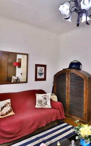 Casa à venda com 350m², 3 quartos e 4 vagas Casa à venda com 350m², 3 quartos e 4 vagasQuarto 2