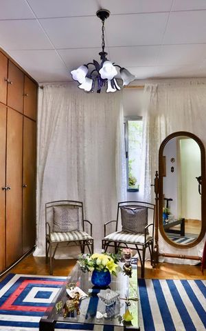 Casa à venda com 350m², 3 quartos e 4 vagas Casa à venda com 350m², 3 quartos e 4 vagasQuarto 2