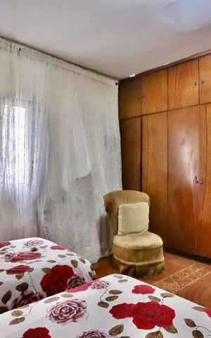 Casa à venda com 350m², 3 quartos e 4 vagas Casa à venda com 350m², 3 quartos e 4 vagasQuarto 1