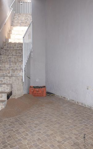 Casa para alugar com 100m², 3 quartos e 1 vaga Casa para alugar com 100m², 3 quartos e 1 vagaGaragem e Acesso a Casa