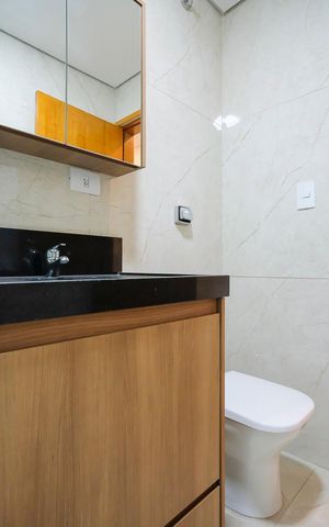 Casa à venda com 202m², 3 quartos e 2 vagasBanheiro social