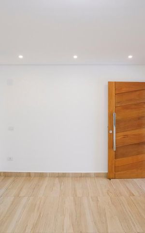 Casa à venda com 202m², 3 quartos e 2 vagasSala