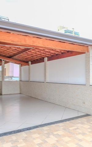 Casa à venda com 202m², 3 quartos e 2 vagasQuintal