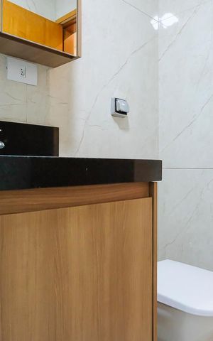 Casa à venda com 202m², 3 quartos e 2 vagasBanheiro social