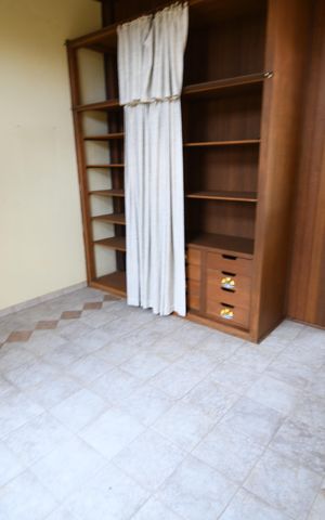 Casa de condomínio à venda com 487m², 4 quartos e 3 vagasEdícula