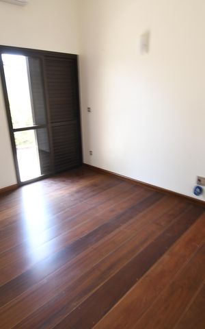 Casa de condomínio à venda com 487m², 4 quartos e 3 vagasSuíte 1