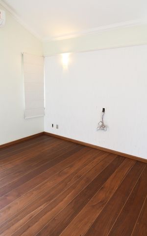 Casa de condomínio à venda com 487m², 4 quartos e 3 vagasSuíte 2