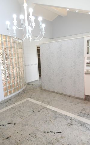 Casa de condomínio à venda com 487m², 4 quartos e 3 vagasCozinha