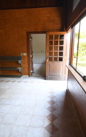 Casa de condomínio à venda com 487m², 4 quartos e 3 vagasEdícula