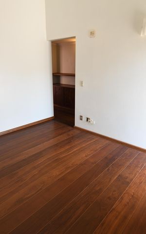 Casa de condomínio à venda com 487m², 4 quartos e 3 vagasSuíte 2
