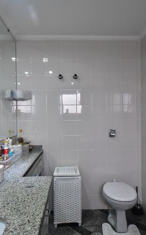 Apartamento para alugar com 179m², 4 quartos e 3 vagasBanheiro Suíte 2