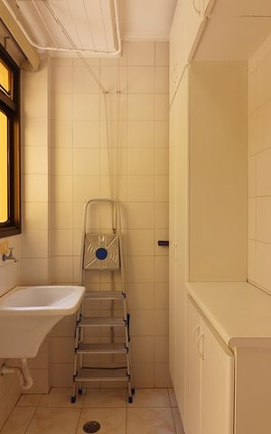 Apartamento à venda com 81m², 2 quartos e 2 vagasÁrea de Serviço