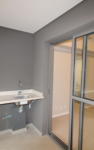 Apartamento para alugar com 74m², 2 quartos e 1 vagaVaranda