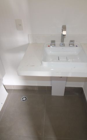Apartamento para alugar com 74m², 2 quartos e 1 vagaBanheiro 1