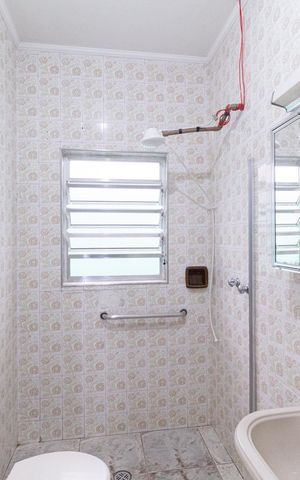 Casa à venda com 160m², 4 quartos e 2 vagasBanheiro Social