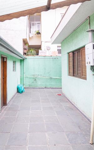 Casa à venda com 160m², 4 quartos e 2 vagasQuintal
