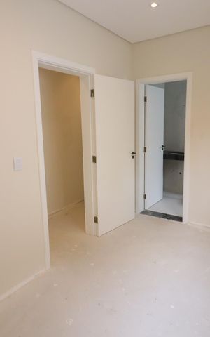Casa à venda com 150m², 3 quartos e 4 vagasSuíte 2